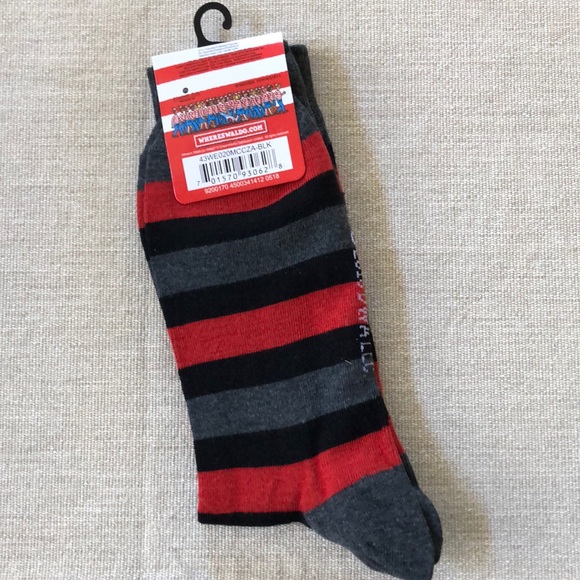 Where’s Waldo Socks - Picture 2 of 4